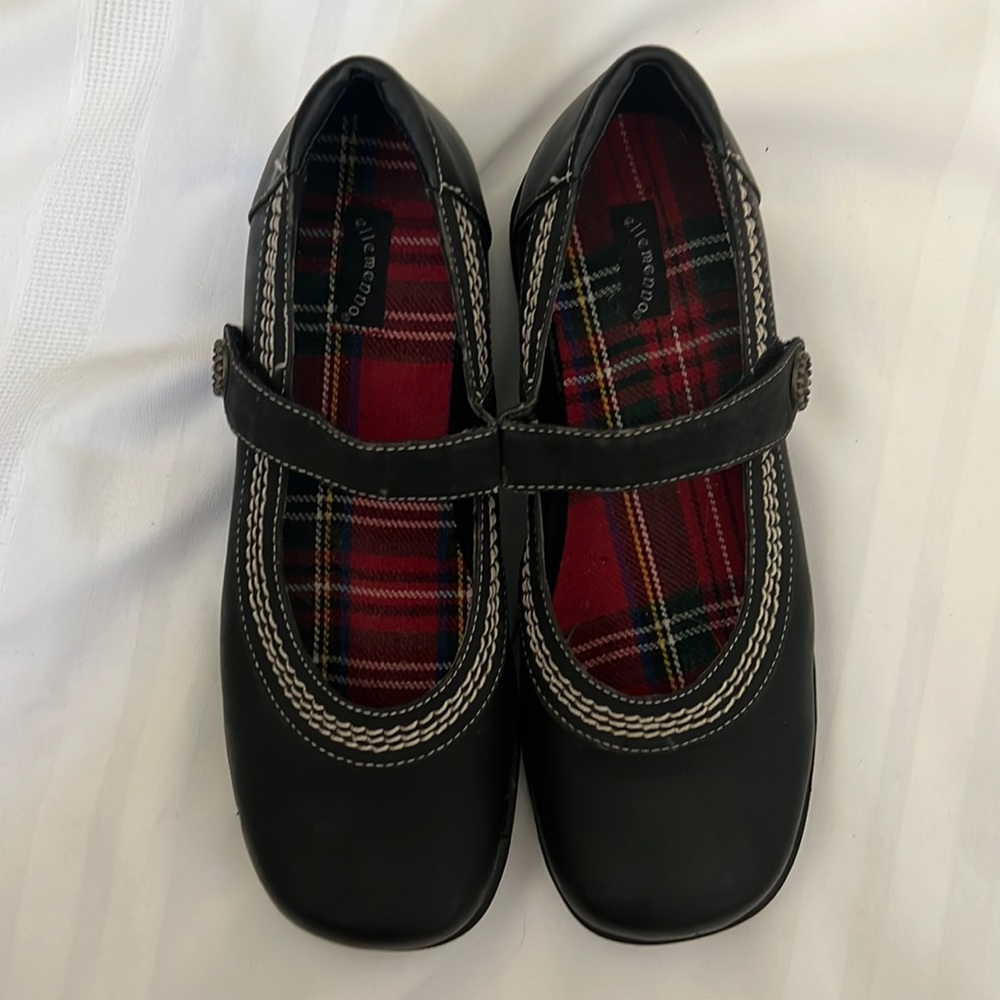 Ellemenno | Size 3 Girls (US) Plaid and Black Mary Janes